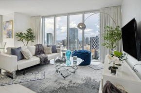 LUX 2B-2B at ICON - Water View & 5-Star Amenities